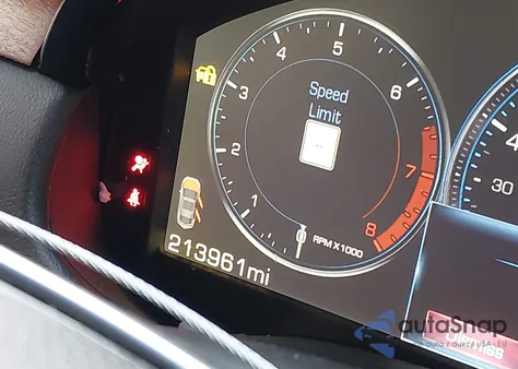 2015 Cadillac Xts Premium z USA, uszkodzony, nr VIN 2G61P5S3XF9284520